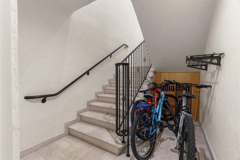 70 Isle Of Venice, Unit 203, Fort Lauderdale, FL 33301 Photo