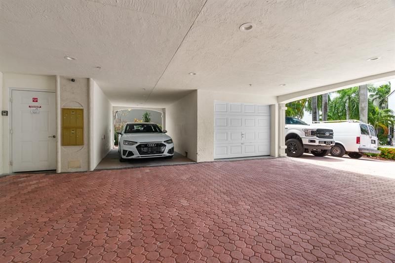 70 Isle Of Venice, Unit 203, Fort Lauderdale, FL 33301 Photo