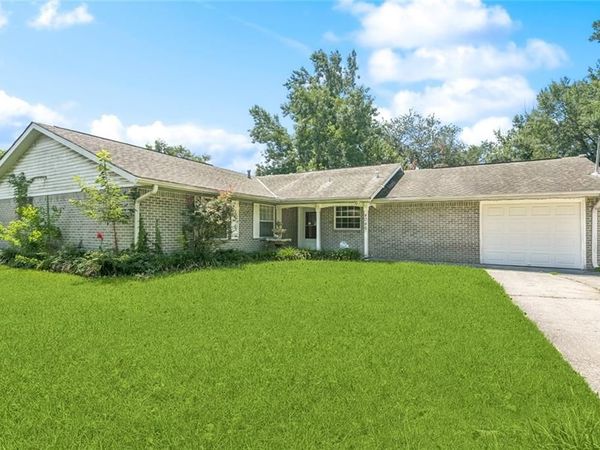 4046 RIVIERA Drive, Slidell, LA 70458