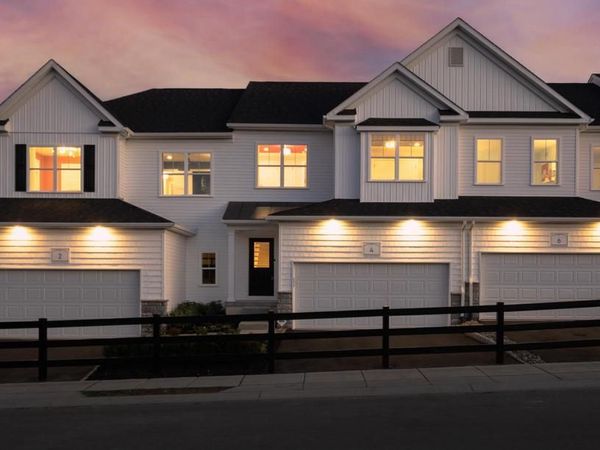 8 VALLEY OAK ROAD, Unit 37, GLENMOORE, PA 19343