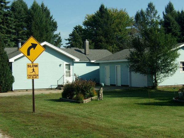 35 Third Street, Eastlake, MI 49626