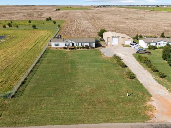 5849 E 720 Road, Loyal, OK 73756