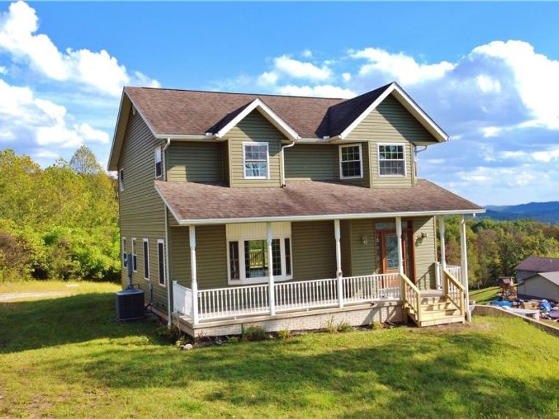 17583 Davis Ridge Road, Caldwell, OH 43724 Photo 3