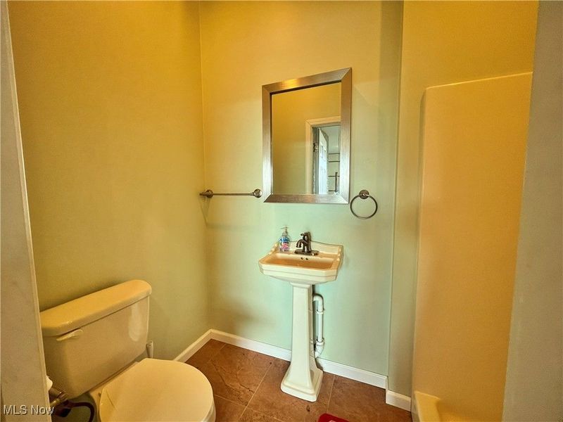 17583 Davis Ridge Road, Caldwell, OH 43724 Photo 32