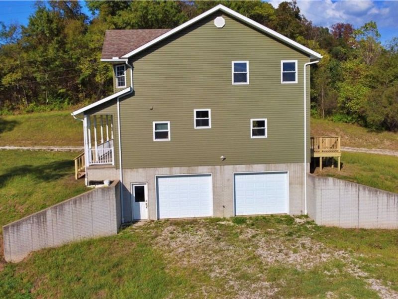 17583 Davis Ridge Road, Caldwell, OH 43724 Photo 4