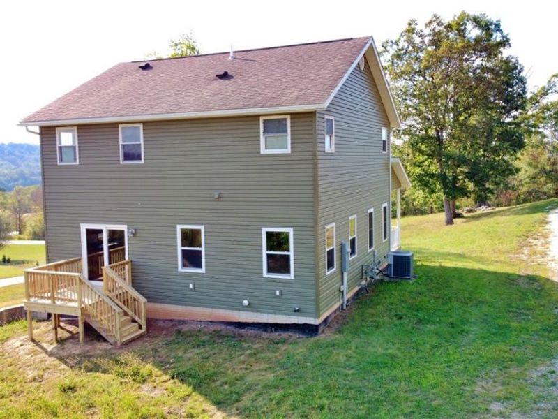 17583 Davis Ridge Road, Caldwell, OH 43724 Photo 6