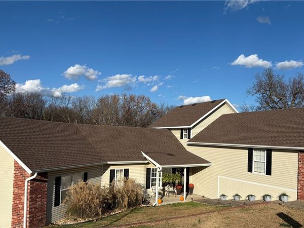 730 N Walnut Court, Siloam Springs, AR 72761