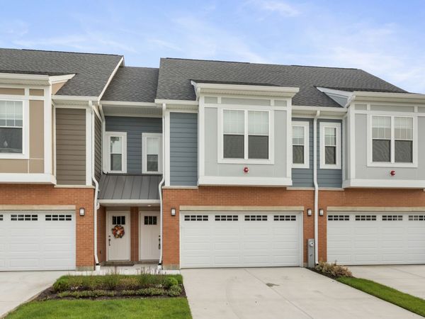 28295 Torch Parkway, Warrenville, IL 60555