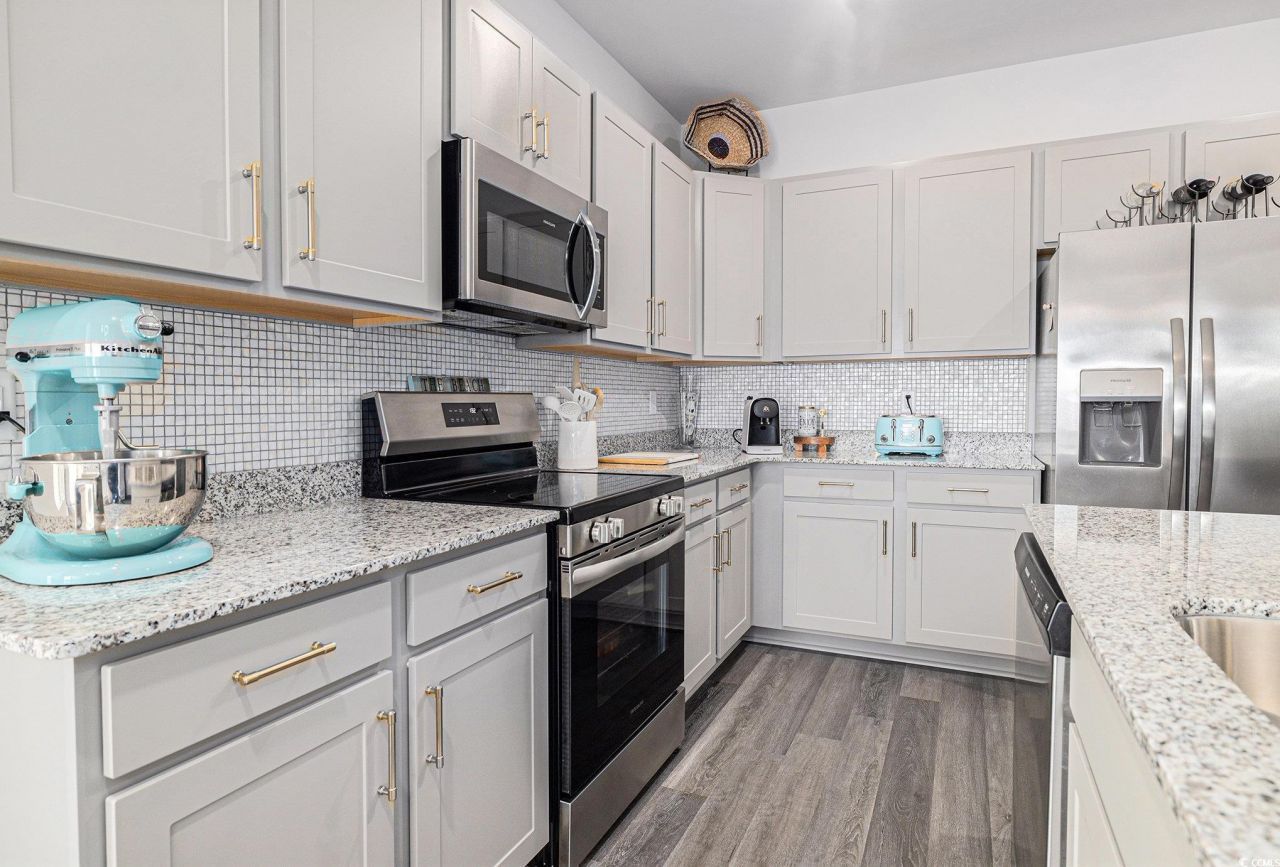 307 N Sandridgebury Dr. Photo 12