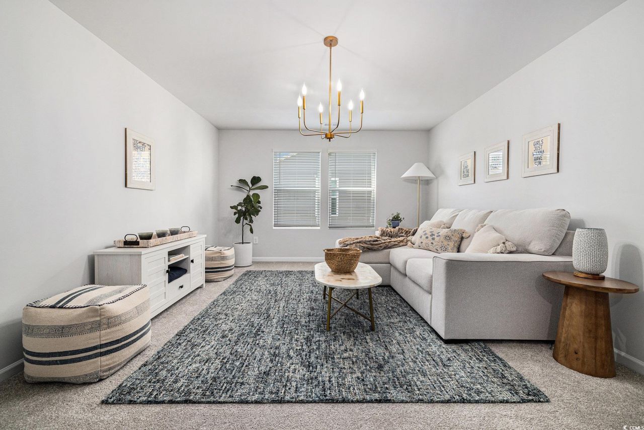 307 N Sandridgebury Dr. Photo 22