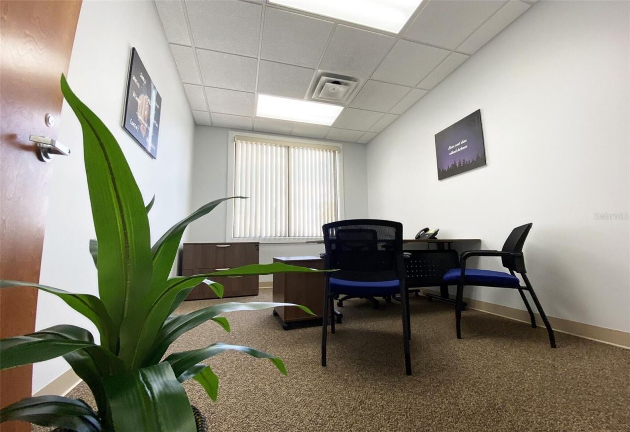 1802 N Alafaya Trail, Orlando, FL 32826 Photo