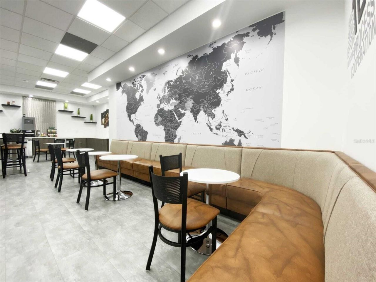 1802 N Alafaya Trail, Orlando, FL 32826 Photo