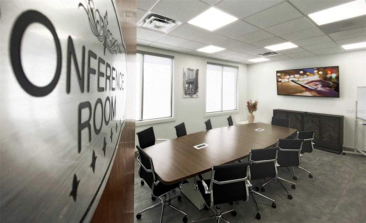 1802 N Alafaya Trail, Orlando, FL 32826 Photo