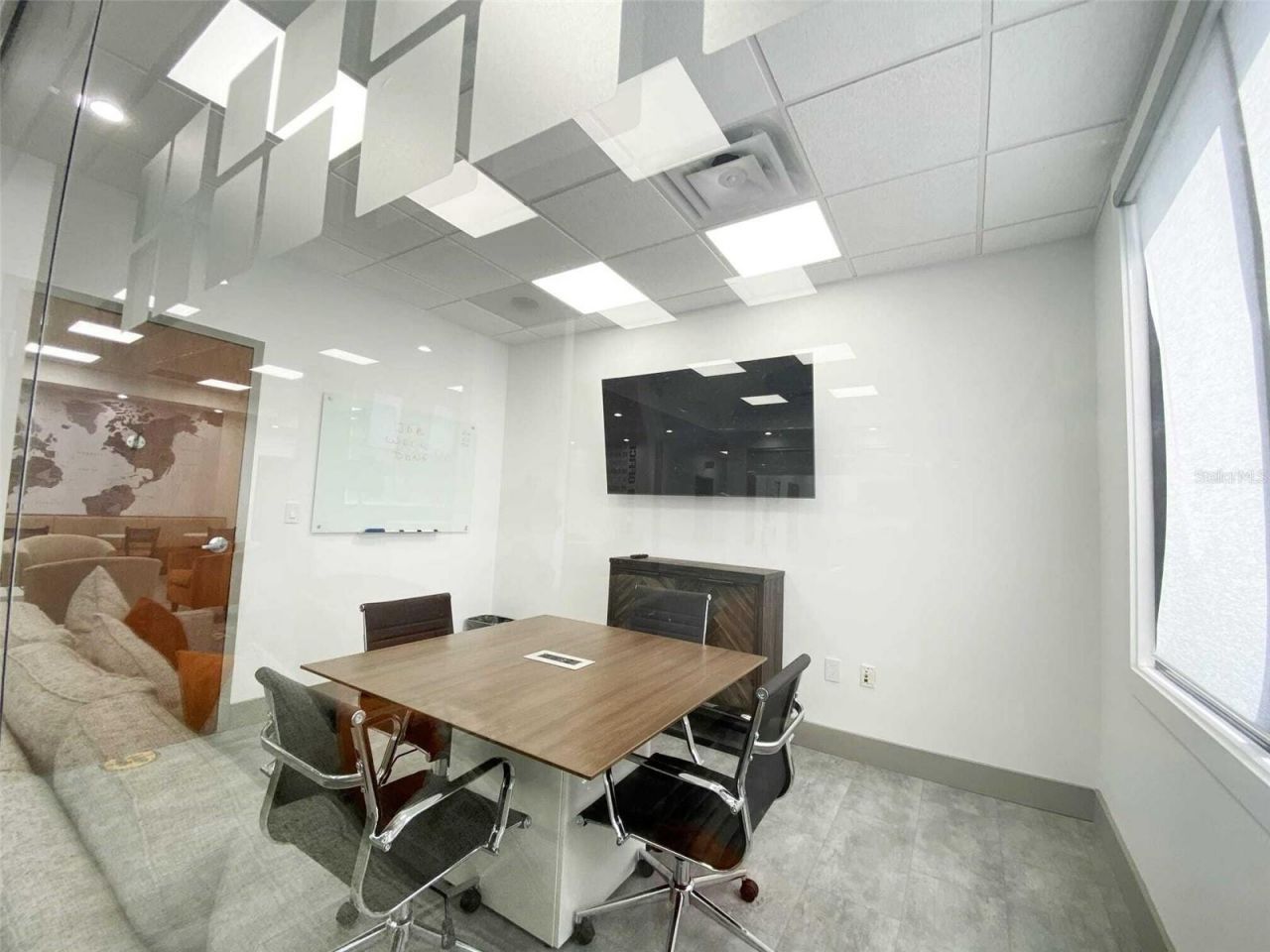 1802 N Alafaya Trail, Orlando, FL 32826 Photo