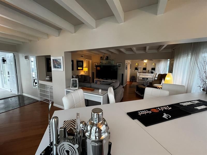 904 NE 20th, Fort Lauderdale, FL 33304 Photo