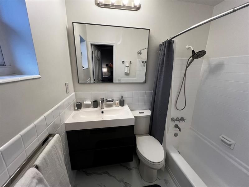 904 NE 20th, Fort Lauderdale, FL 33304 Photo