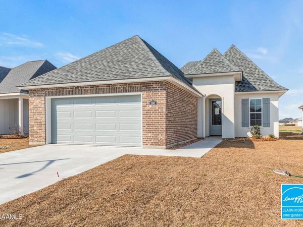 308 Gun Runner Drive, Carencro, LA 70520