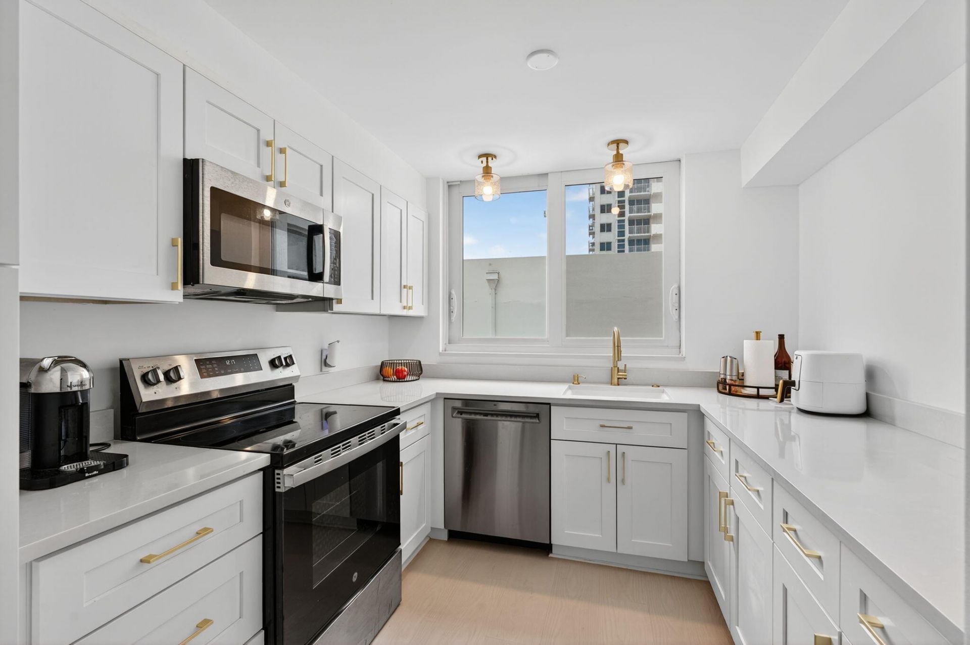 1370 S Ocean Boulevard, Unit 405, Pompano Beach, FL 33062 Photo