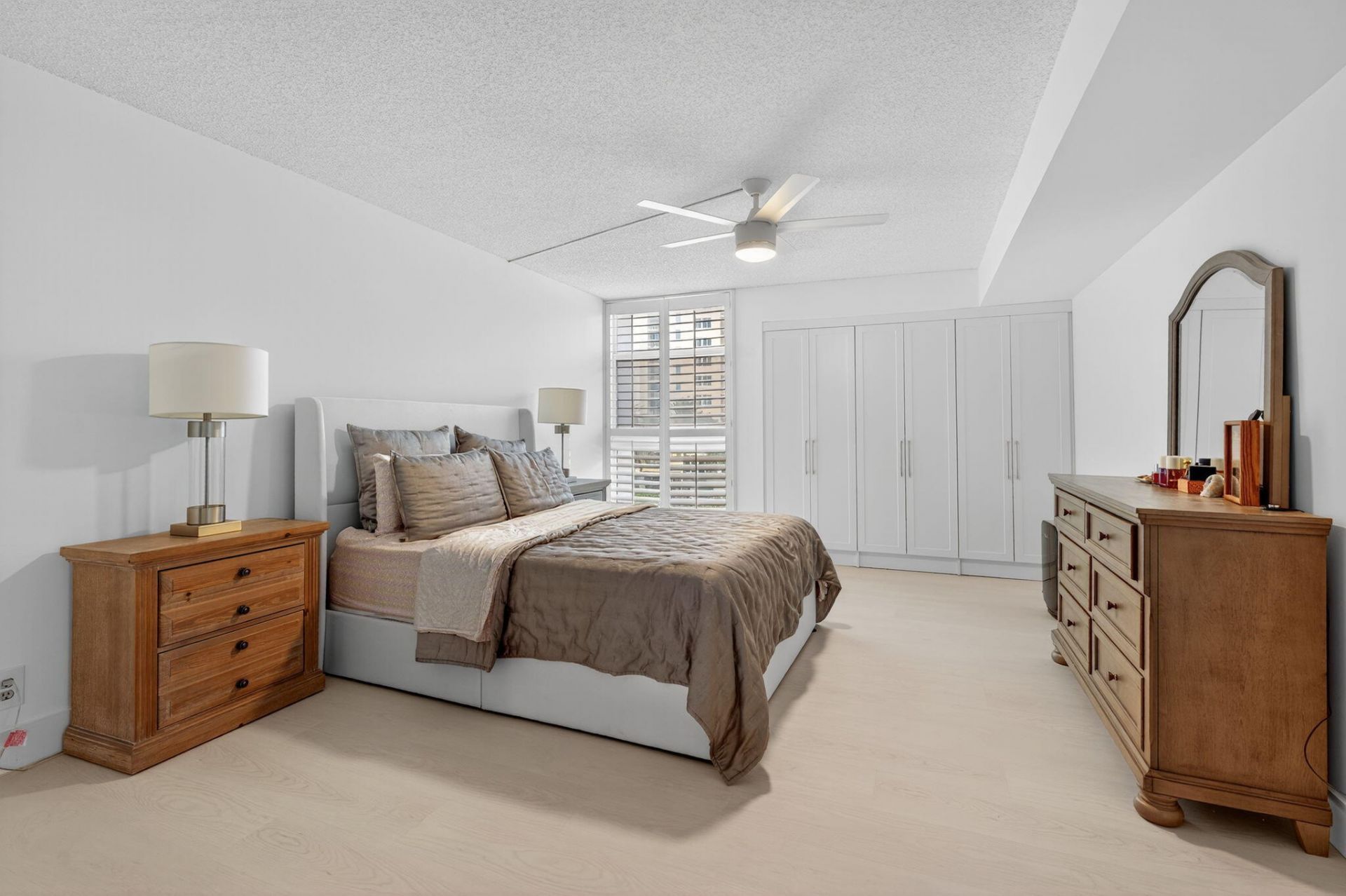 1370 S Ocean Boulevard, Unit 405, Pompano Beach, FL 33062 Photo