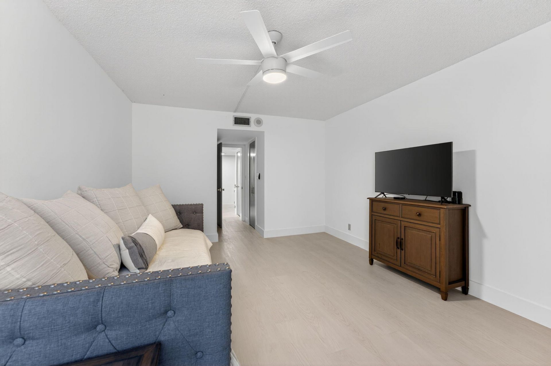 1370 S Ocean Boulevard, Unit 405, Pompano Beach, FL 33062 Photo