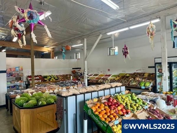 0000 Undiscl St, Salem, OR 97301