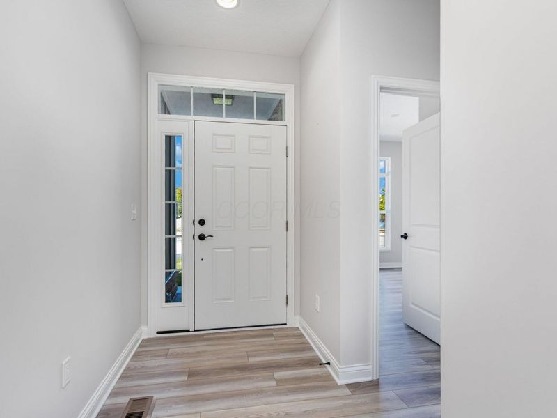 7663 Dulin Farms Drive, Powell, OH 43065 Photo 8