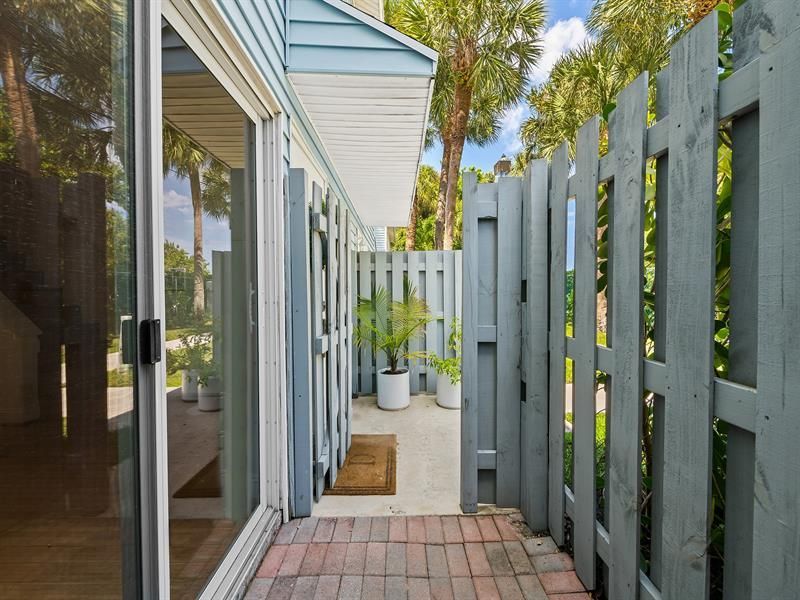 1989 NE 15th Avenue, Unit 1989, Fort Lauderdale, FL 33305 Photo