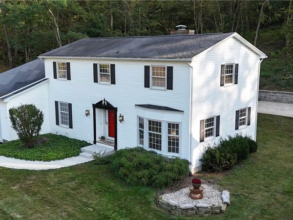 2079 Buena Vista Drive, Coshocton, OH 43812