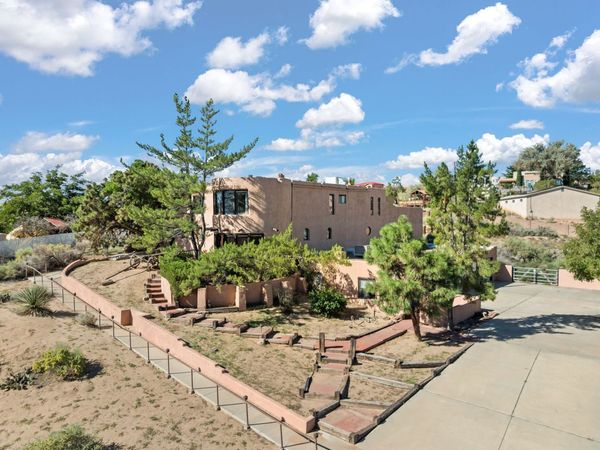 10601 Cielo Vista Del Norte, Corrales, NM 87048