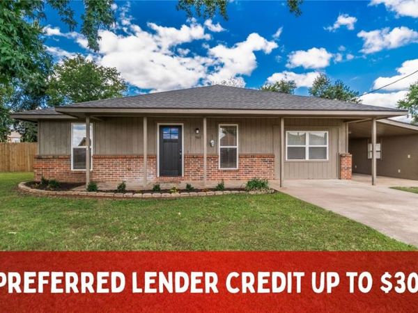 910 SW Tater Black Road, Bentonville, AR 72712