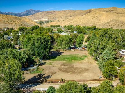 251 Theobald Lane, Reno, NV 89521 Photo