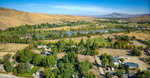 251 Theobald Lane, Reno, NV 89521 Photo