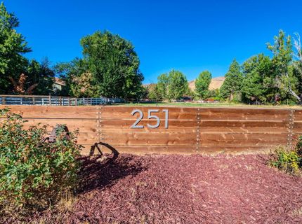 251 Theobald Lane, Reno, NV 89521 Photo