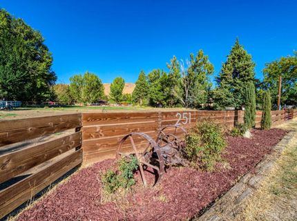 251 Theobald Lane, Reno, NV 89521 Photo