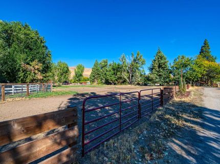 251 Theobald Lane, Reno, NV 89521 Photo