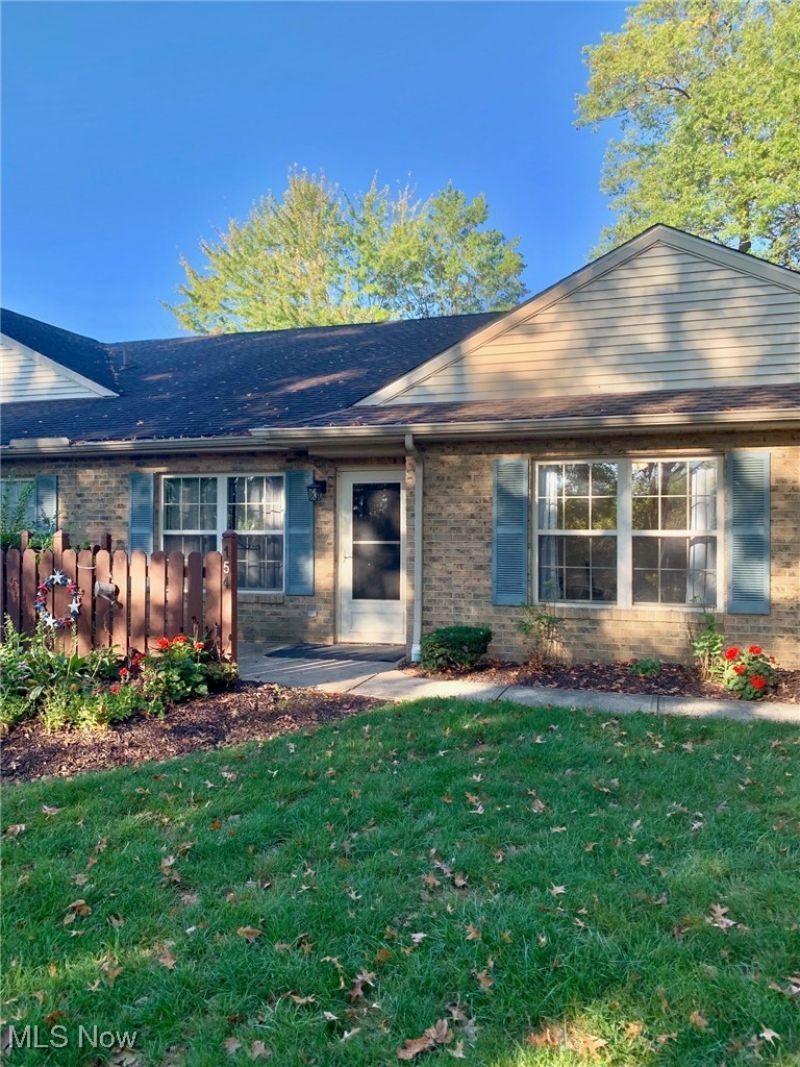 154 Bentley Drive, Elyria, OH 44035 Main Photo