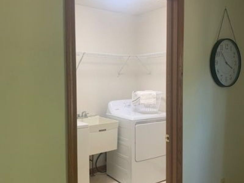 154 Bentley Drive, Elyria, OH 44035 Photo 13