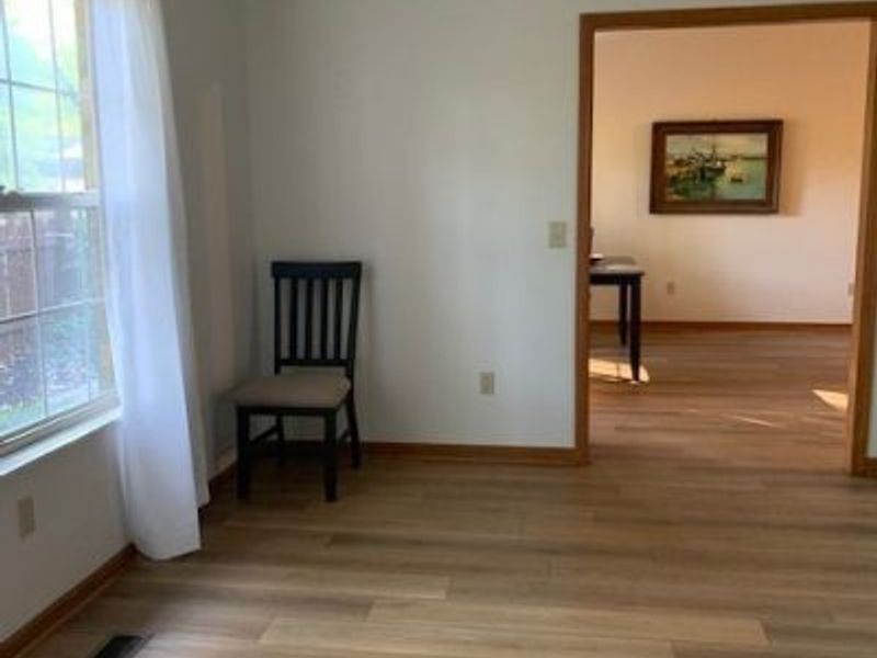 154 Bentley Drive, Elyria, OH 44035 Photo 5