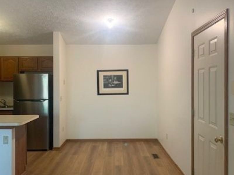 154 Bentley Drive, Elyria, OH 44035 Photo 9