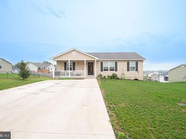 21 LILLEIGH COURT, MAURERTOWN, VA 22644