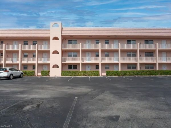 180 Turtle Lake CT, Unit 209, NAPLES, FL 34105