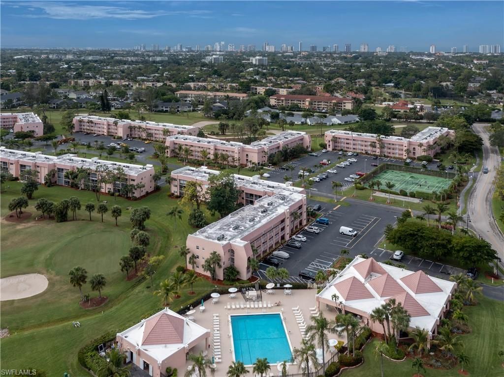 180 Turtle Lake Ct, Unit 209, Naples, FL 34105 Photo