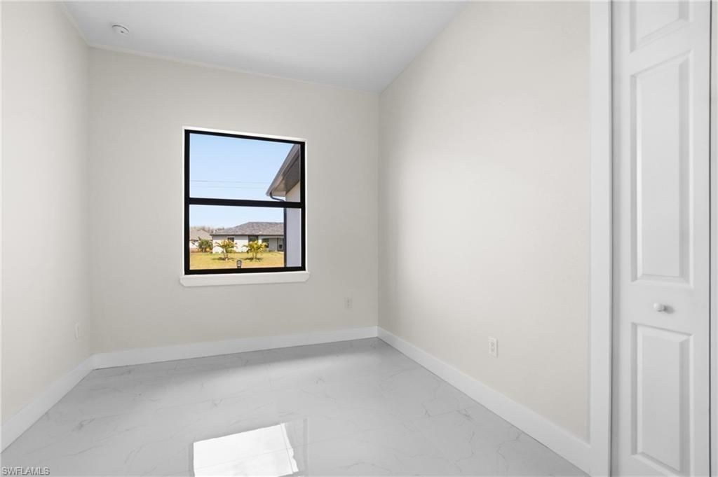 2100 NW 21st St, Cape Coral, FL 33993 Photo