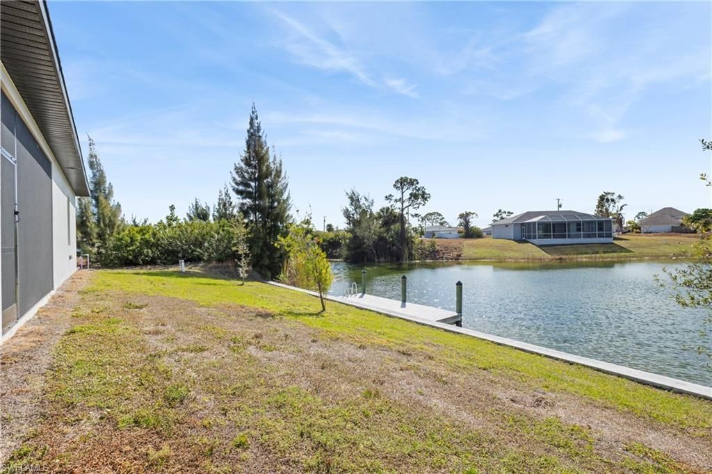 2100 NW 21st St, Cape Coral, FL 33993 Photo
