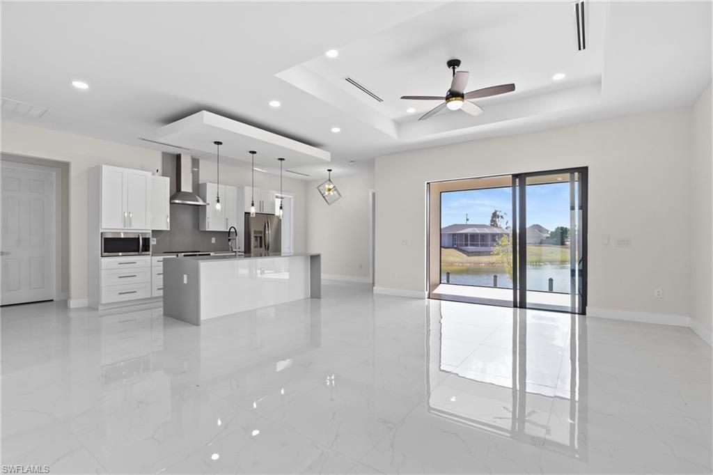2100 NW 21st St, Cape Coral, FL 33993 Photo