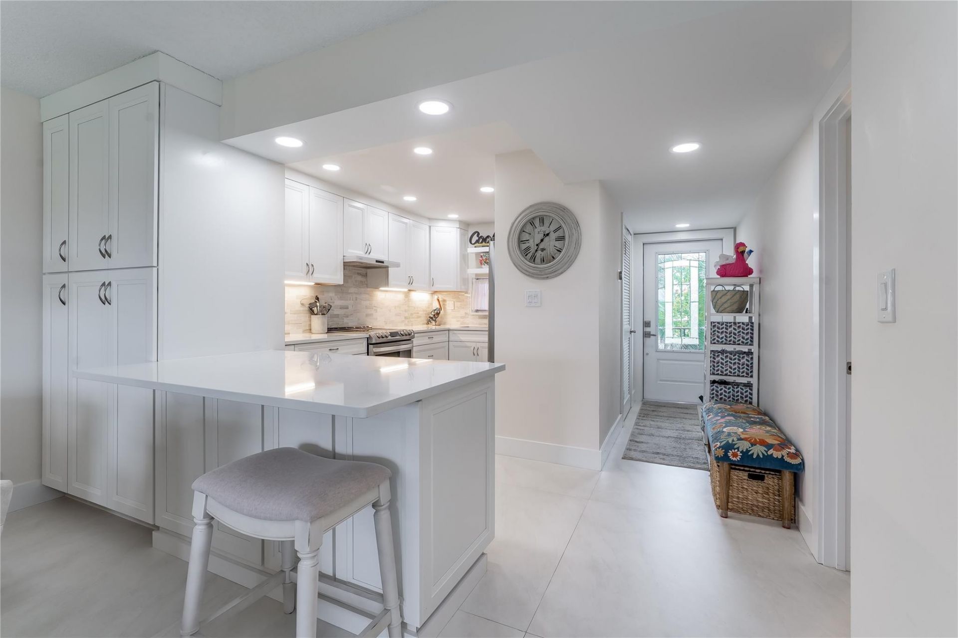 9411 N Hollybrook Lake Drive, Unit 310, Pembroke Pines, FL 33025 Photo