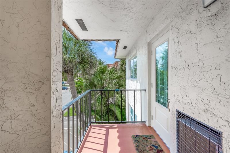 9411 N Hollybrook Lake Dr, Unit 310, Pembroke Pines, FL 33025 Photo