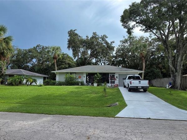 932 STARFLOWER AVENUE, SEBASTIAN, FL 32958