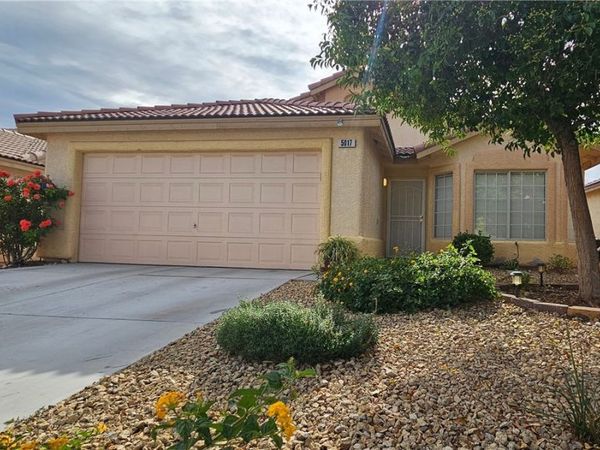 5017 W El Campo Grande Avenue, Las Vegas, NV 89130