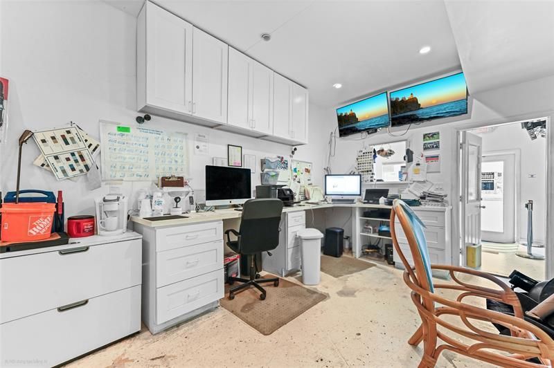 4331 W Hallandale Beach Boulevard, Hollywood, FL 33023 Photo